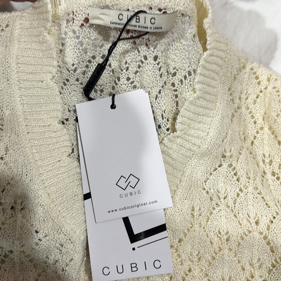 NWT Cubic Originals Knit Set - Picture 4 of 6